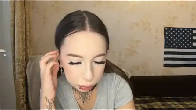 ShawtyAlt stripchat live cam model