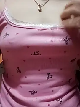 LucyyLy stripchat live cam model