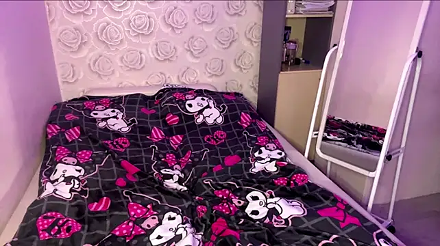 kirales stripchat live cam model
