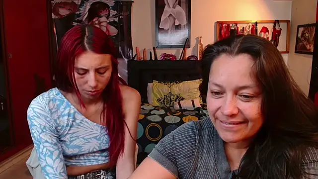 KloeDeketAndPenelope stripchat live cam model
