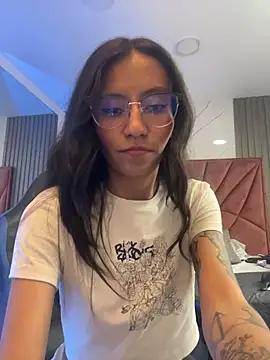 EviieGothell stripchat live cam model