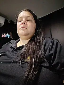 Ivonny_Lee stripchat live cam model