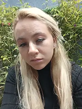 Angelwhite_25 stripchat live cam model