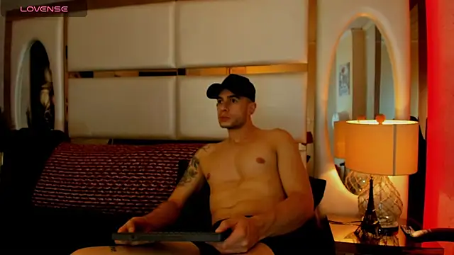 Raziel_Duskbane stripchat live cam model
