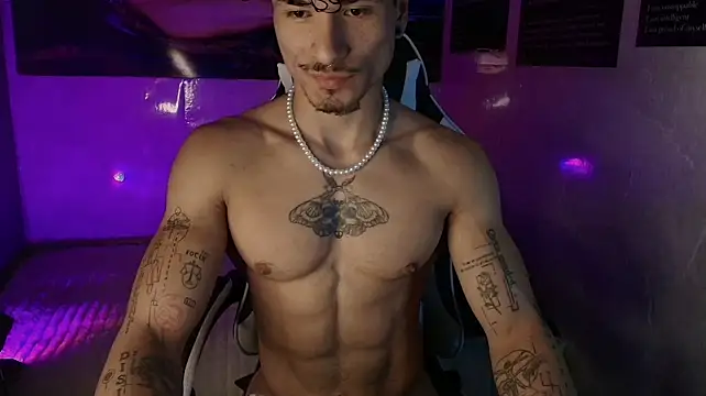 Thomas_Fit1 stripchat live cam model