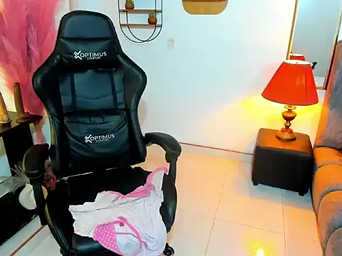 Celeste_Funnyy stripchat live cam model