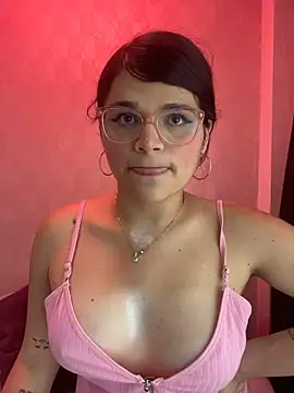 dayis_butera stripchat live cam model