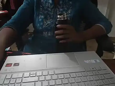 kannada_Hotlady stripchat live cam model
