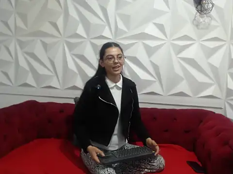 Valeriamoon_3101 stripchat live cam model