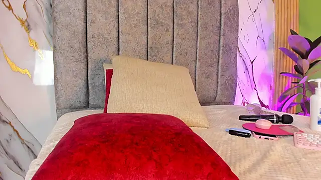 aihnoa_split18 stripchat live cam model