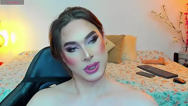 mike_blossom stripchat live cam model