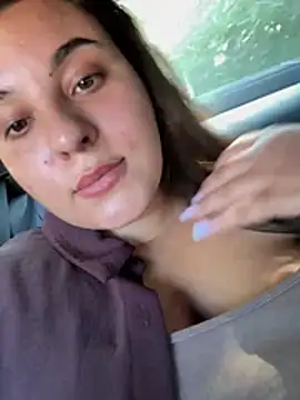 MoonPair stripchat live cam model
