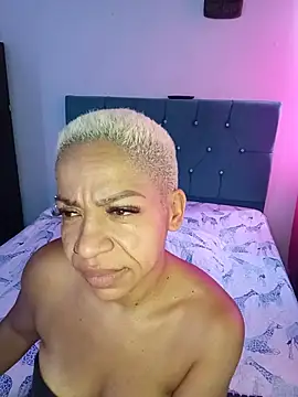 summer_nightt_ stripchat live cam model