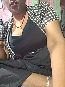 SONIYABHABHI90 stripchat live cam model