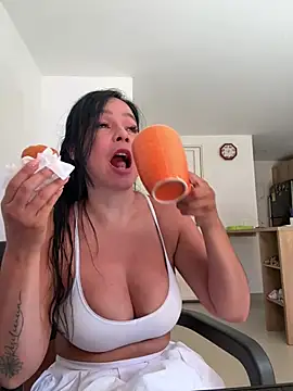 _kathaLopez_ stripchat live cam model