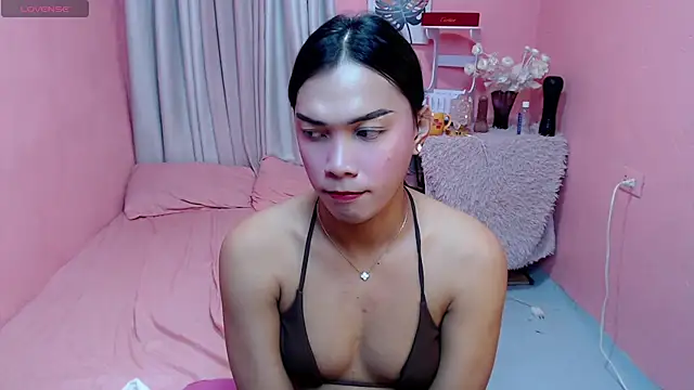 Herbielustts stripchat live cam model