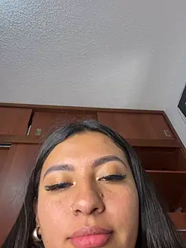 Issa_Santana stripchat live cam model