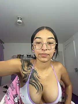 valery_taylor_1 stripchat live cam model