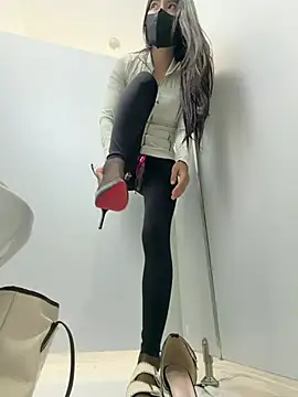 xiao-Lin stripchat live cam model