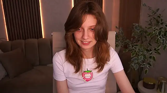 CuteeFoxy stripchat live cam model