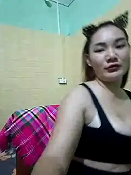 Voiva11 stripchat live cam model