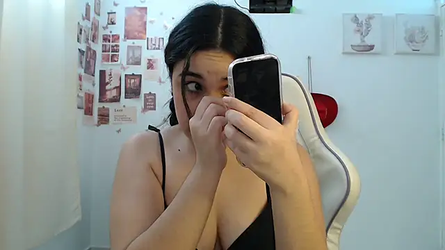 InocentHeaven1 stripchat live cam model