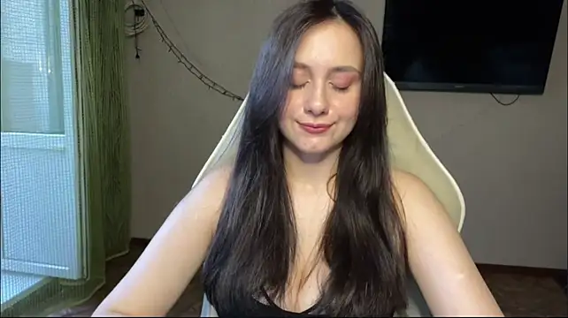 PollyBans stripchat live cam model