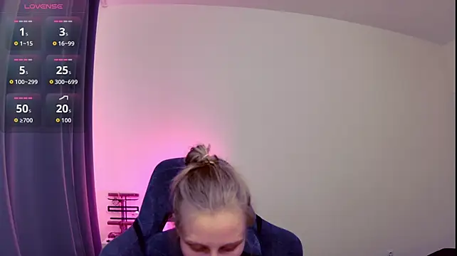 KatiKate stripchat live cam model