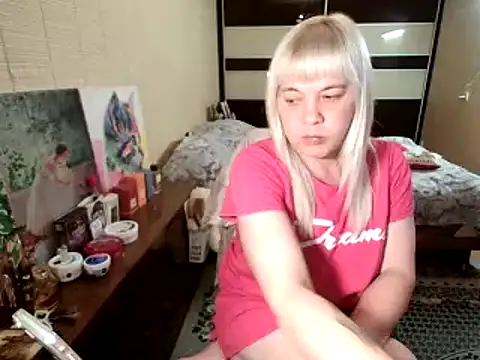 Lia_Laguna77 stripchat live cam model