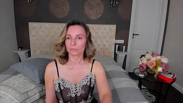 AllisonWilliams stripchat live cam model
