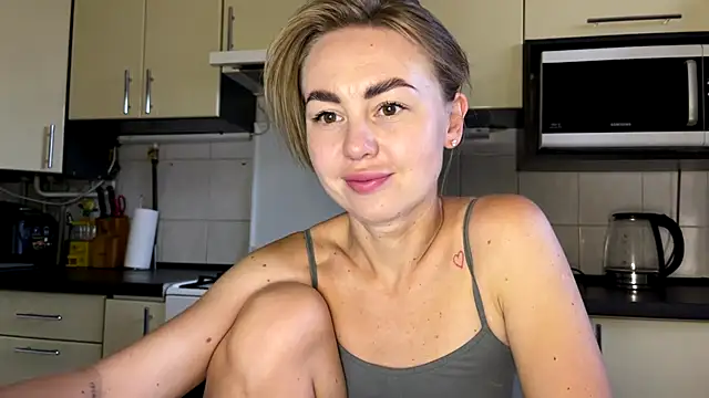 MartaLuna_ stripchat live cam model