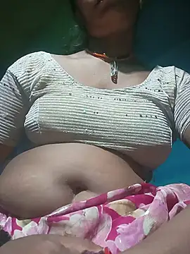 Rt_shreya stripchat live cam model