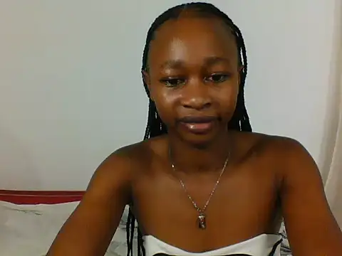Choco_petite2 stripchat live cam model