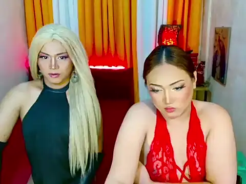 Phenomenal_Shemale stripchat live cam model