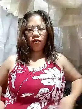 Evalims stripchat live cam model