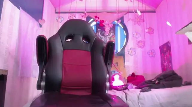 vitoria23_ stripchat live cam model