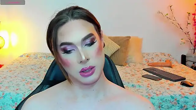 mike_blossom stripchat live cam model