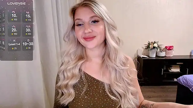 Evacadooo stripchat live cam model