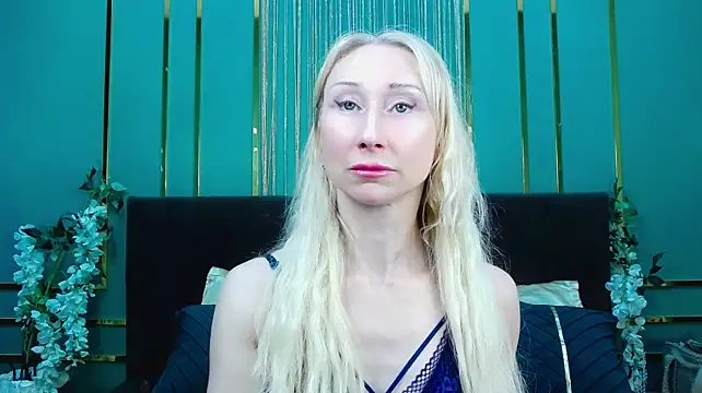 KissDreamm stripchat live cam model