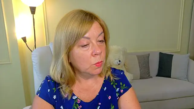 ChristinaDavedes stripchat live cam model