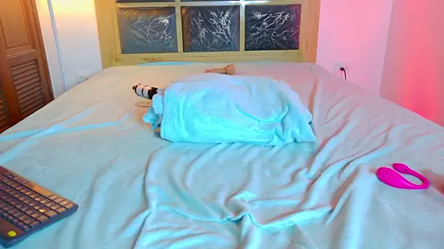 noah_0813 stripchat live cam model