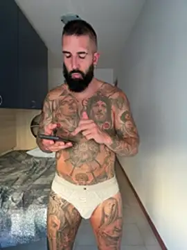 Gioeltoro89 stripchat live cam model