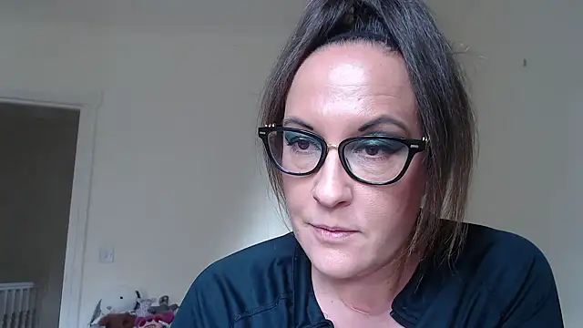 Humiliatrixxxx stripchat live cam model