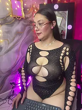 CristalZafiro stripchat live cam model