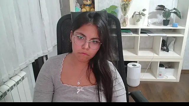 Anda_here stripchat live cam model