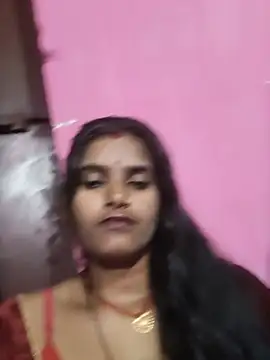 Cute_shivangi825 stripchat live cam model
