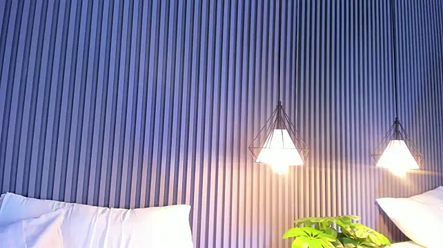 Mia_Hillss stripchat live cam model