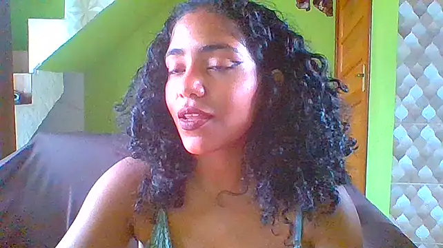 savanahottie stripchat live cam model