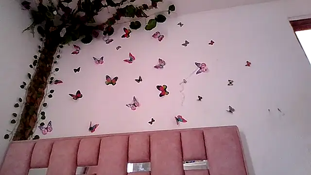 abby_moss_2 stripchat live cam model