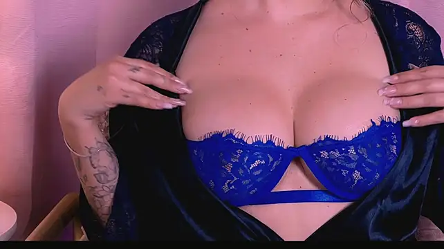 TinaMercier stripchat live cam model